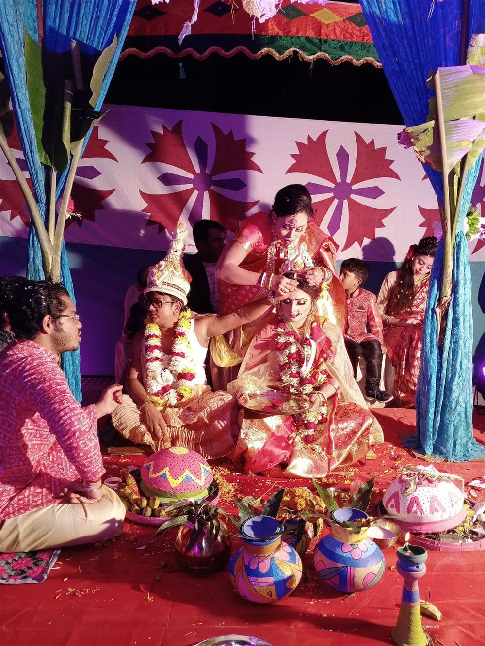 Illustrative photo: a Bengali bride during the sindoor daan ritual
